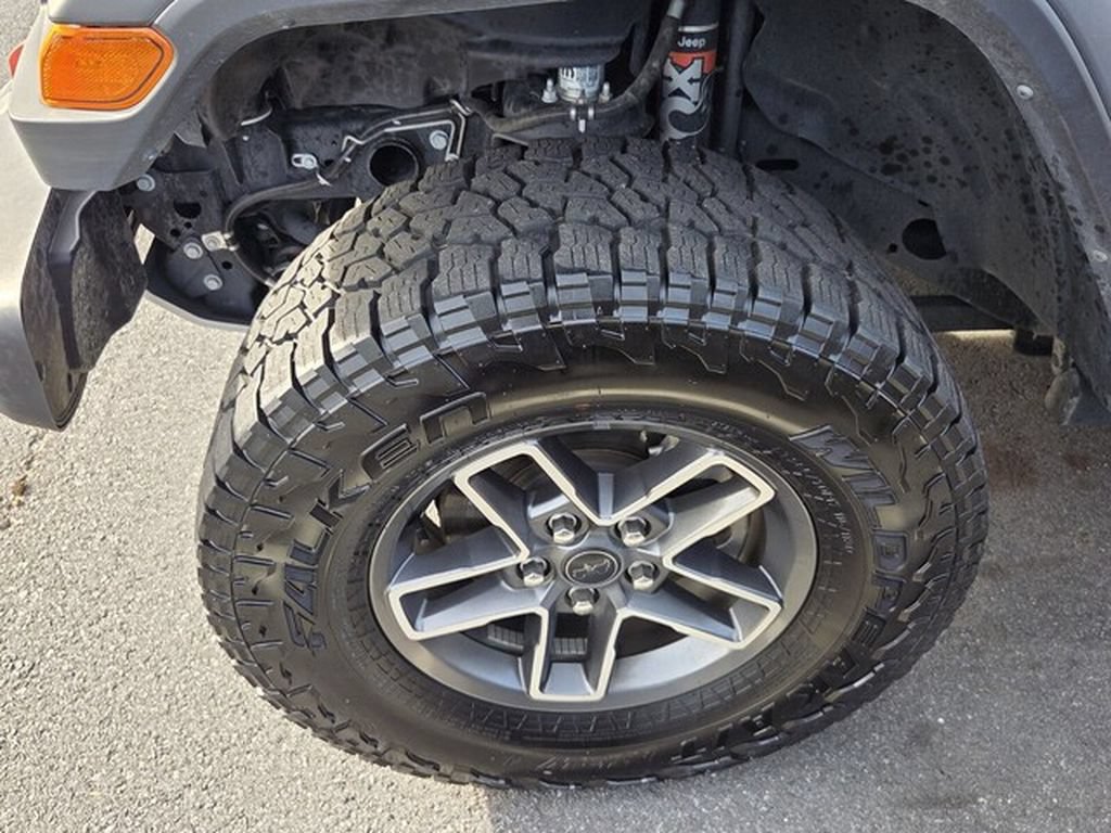 Used 2026 Jeep Gladiator Mojave AWD/4WD image 2