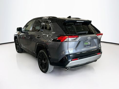 Used 2025 Toyota RAV4 XSE AWD/4WD image 5