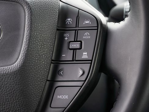 Certified 2025 Toyota Prius LE AWD/4WD image 33