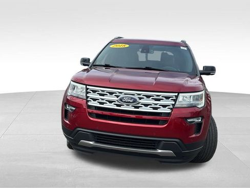 Used 2018 Ford Explorer XLT w/ Equipment Group 202A image 2