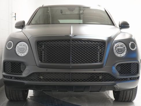 Used 2019 Bentley Bentayga image 42