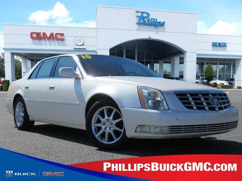 Used 2010 Cadillac DTS Luxury image 1