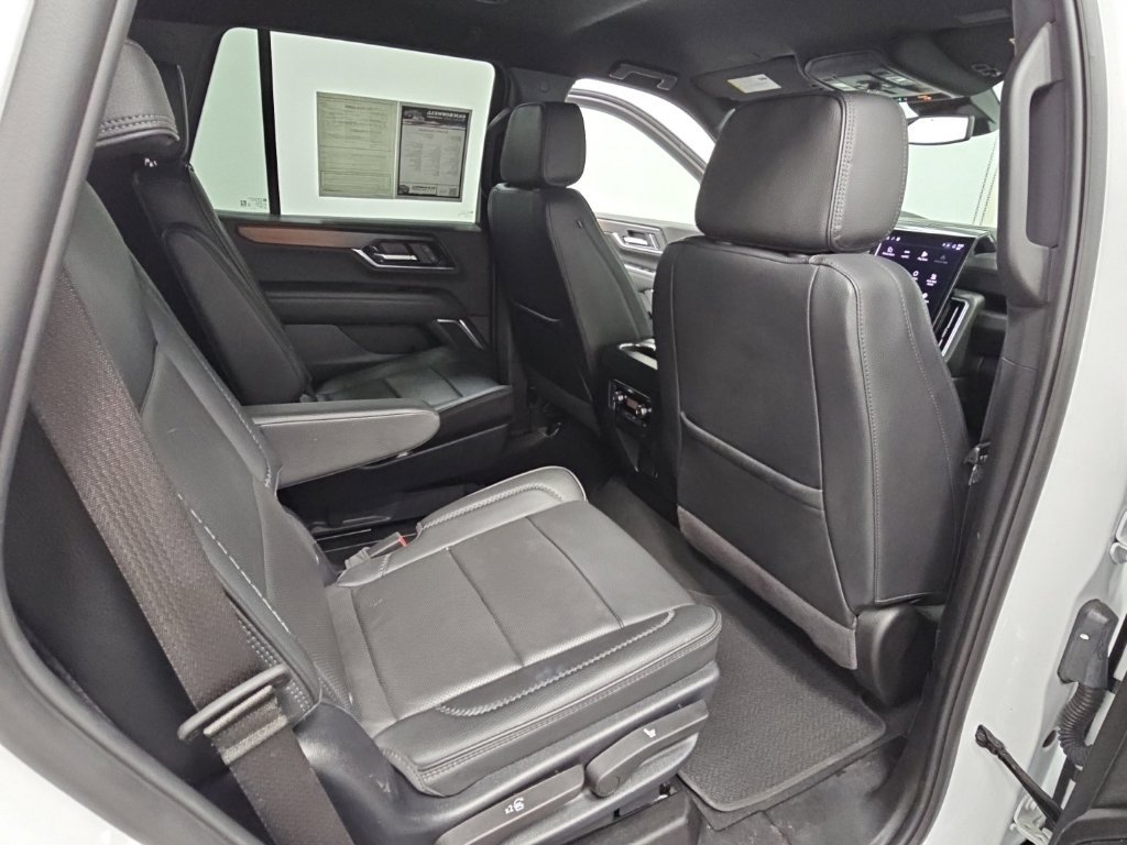Certified 2025 GMC Yukon Denali RWD image 38
