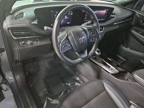 Certified 2024 Buick Envista Sport Touring w/ Convenience I Package FWD image 11