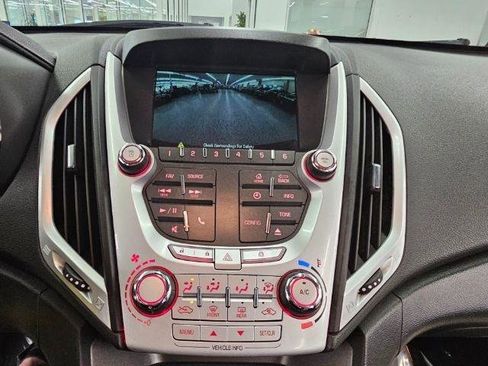 Used 2013 GMC Terrain SLE FWD image 16
