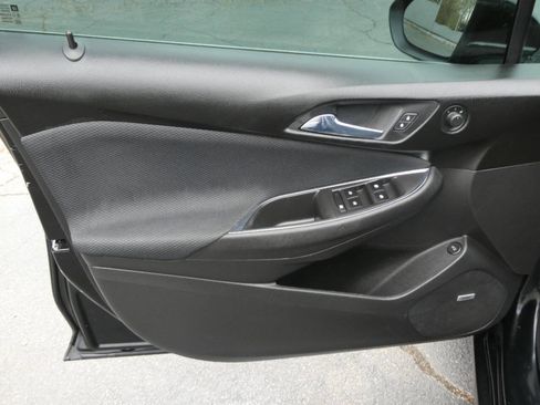 Used 2017 Chevrolet Cruze LT w/ Sun And Sound Package image 24