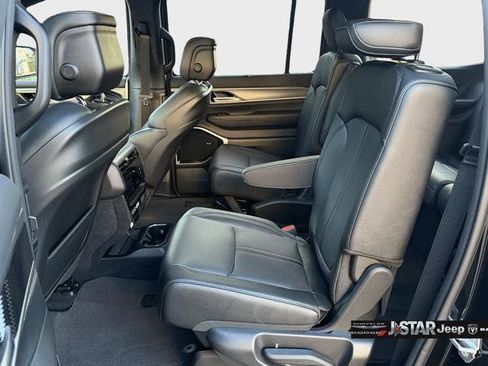 New 2026 Jeep Grand Wagoneer Limited image 17