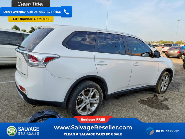 Used 2015 Mitsubishi Outlander SE AWD/4WD image 4