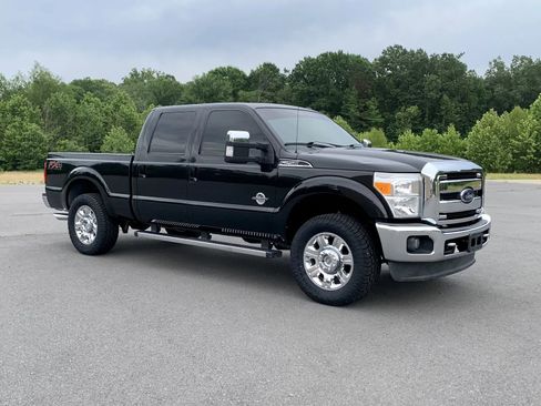 Used 2014 Ford F250 Lariat w/ Lariat Ultimate Package AWD/4WD image 1