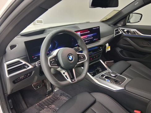New 2026 BMW i4 eDrive40 w/ M Sport Package RWD image 2
