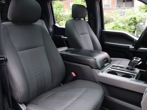 Used 2018 Ford F150 XLT w/ Equipment Group 302A Luxury AWD/4WD image 28
