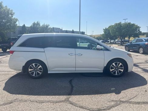 Used 2015 Honda Odyssey Touring Elite image 4