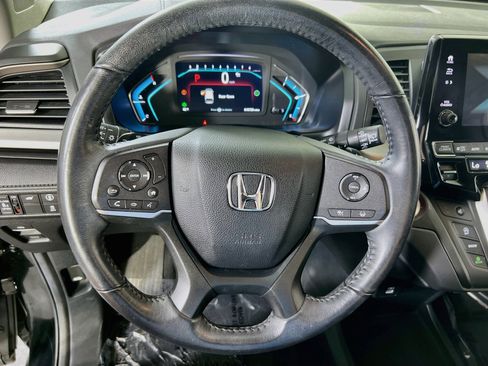Used 2024 Honda Odyssey EX-L image 11