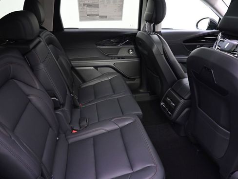 New 2026 Lincoln Nautilus Premier w/ Equipment Group 102A AWD/4WD image 17