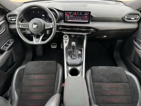 Used 2024 Dodge Hornet GT image 11