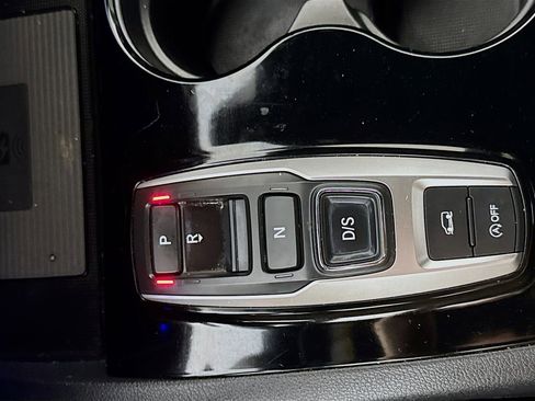 Used 2022 Honda Pilot Black Edition image 19