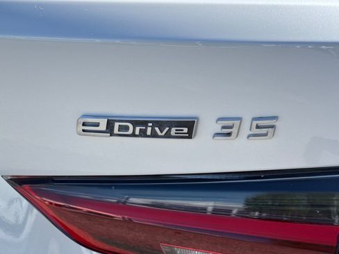 Used 2023 BMW i4 eDrive35 RWD image 28