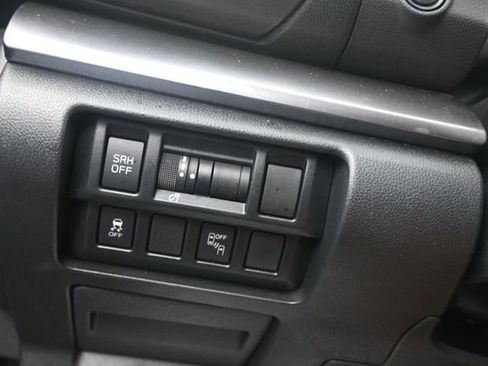 Used 2018 Subaru Crosstrek 2.0i Limited AWD/4WD image 12