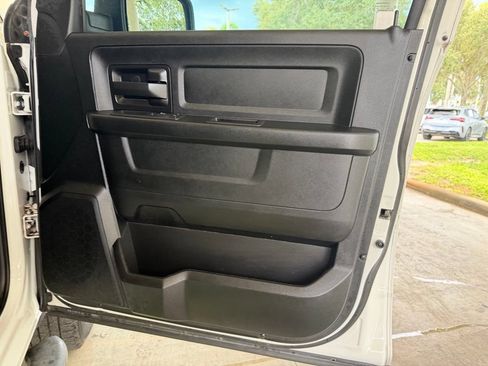 Used 2018 RAM 1500 Tradesman AWD/4WD image 27