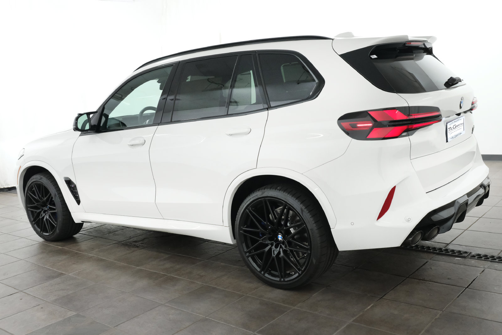 New 2026 BMW X5 M Competition w/ Executive Package AWD/4WD image 4