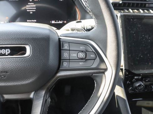 New 2025 Jeep Grand Cherokee Limited w/ Luxury Tech Group II image 26