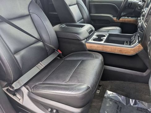 Used 2018 Chevrolet Silverado 1500 LTZ AWD/4WD image 29