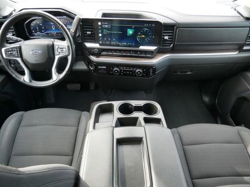 Used 2022 Chevrolet Silverado 1500 LT Trail Boss image 10