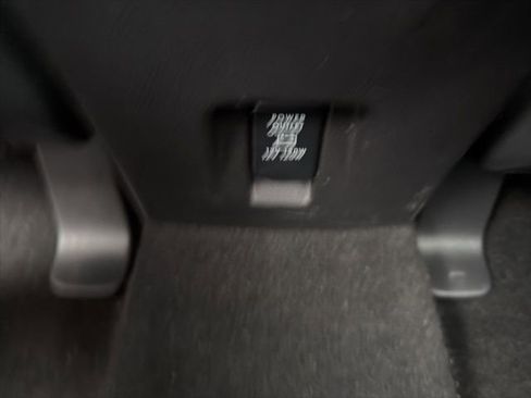 Used 2020 Mitsubishi Eclipse Cross ES image 14