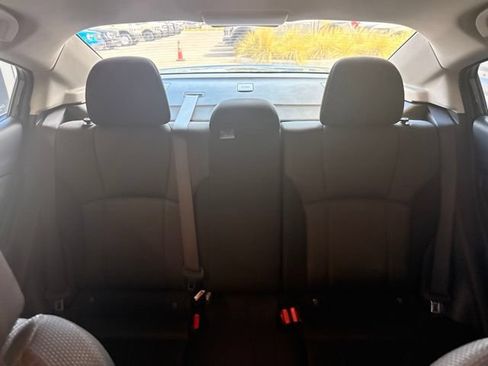 Used 2018 Subaru Impreza 2.0i Premium w/ Popular Package #1 AWD/4WD image 9