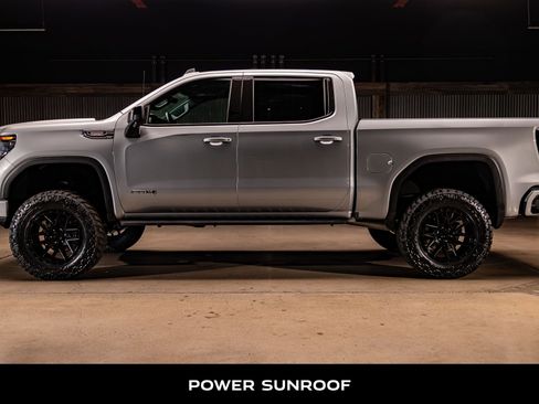 Used 2025 GMC Sierra 1500 AT4 w/ Technology Package image 6