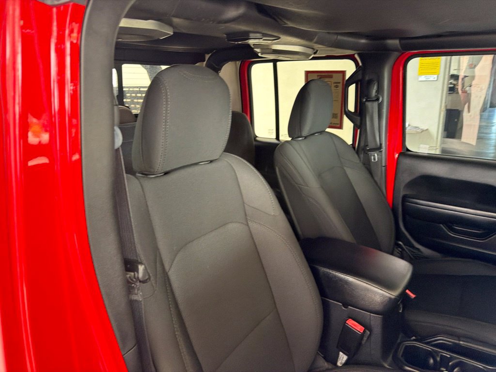 Used 2021 Jeep Gladiator Sport AWD/4WD image 23