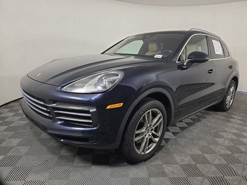 Used 2020 Porsche Cayenne AWD/4WD image 2