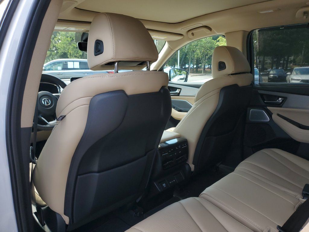 Certified 2025 Acura MDX w/ Technology Package AWD/4WD image 13