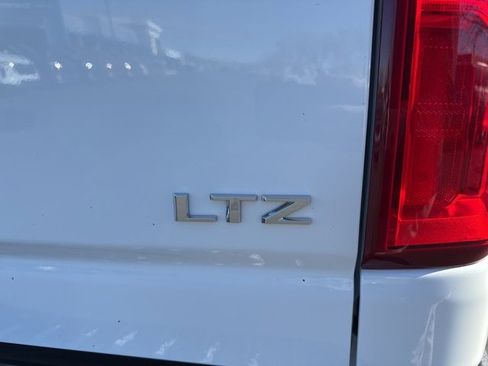 Used 2021 Chevrolet Silverado 3500 LTZ w/ LTZ Plus Package image 13