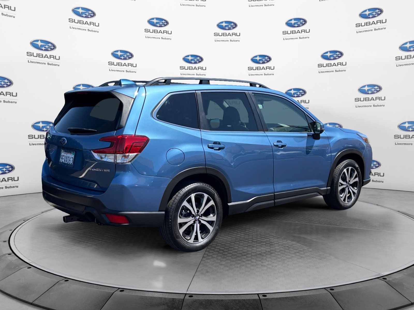 Used 2023 Subaru Forester Limited AWD/4WD image 6