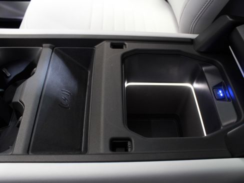 Used 2026 Land Rover Defender 110 image 84