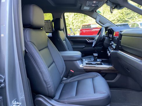 Used 2024 GMC Sierra 1500 Elevation w/ Preferred Package AWD/4WD image 37