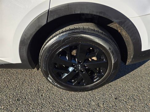 Used 2023 Kia Sorento S w/ Panoramic Sunroof Package image 9