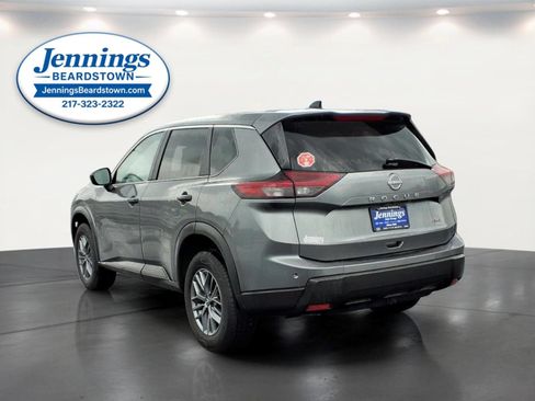Used 2024 Nissan Rogue S AWD/4WD image 3