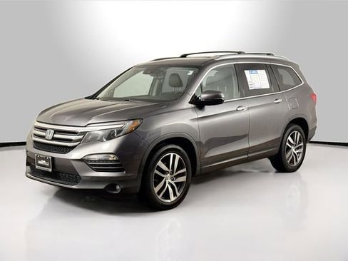 Used 2016 Honda Pilot Elite image 2