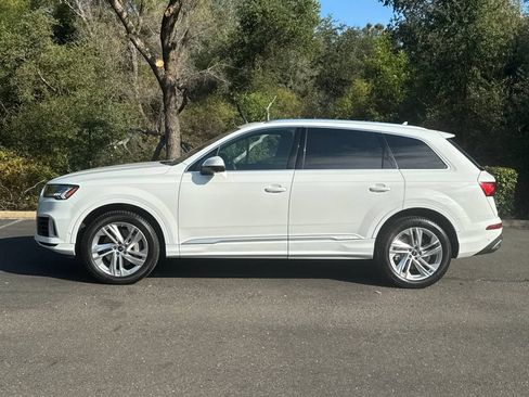 Used 2023 Audi Q7 3.0T Premium AWD/4WD image 8