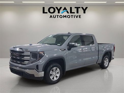 Used 2024 GMC Sierra 1500 SLE image 1