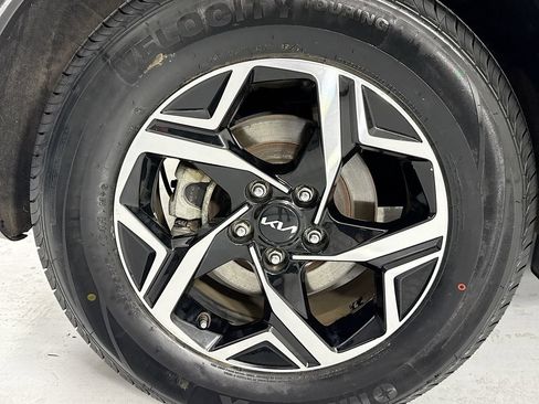 Used 2023 Kia Sportage LX FWD image 33
