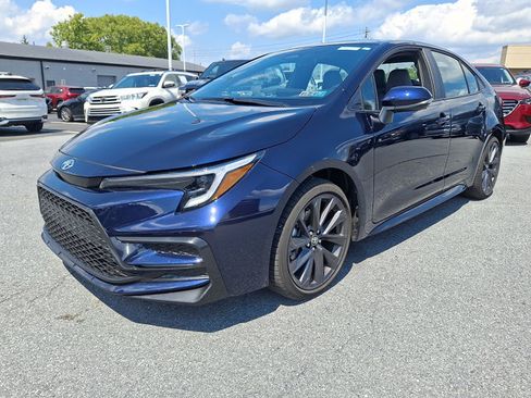 Used 2026 Toyota Corolla SE FWD image 1