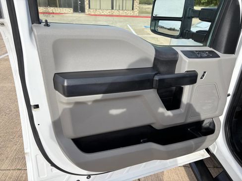 Used 2019 Ford F250 XL w/ XL Value Package image 16