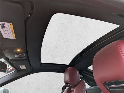 Used 2015 Mercedes-Benz SL 400 image 16