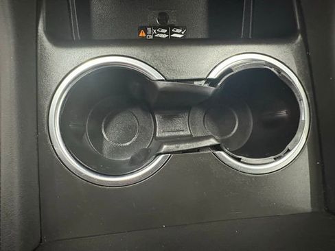 Used 2024 GMC Yukon AT4 w/ Technology Package image 34