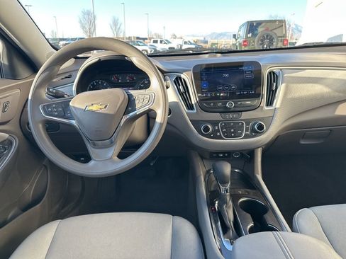 Used 2024 Chevrolet Malibu LT image 8