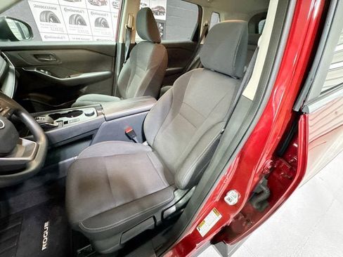 Certified 2025 Nissan Rogue S image 17