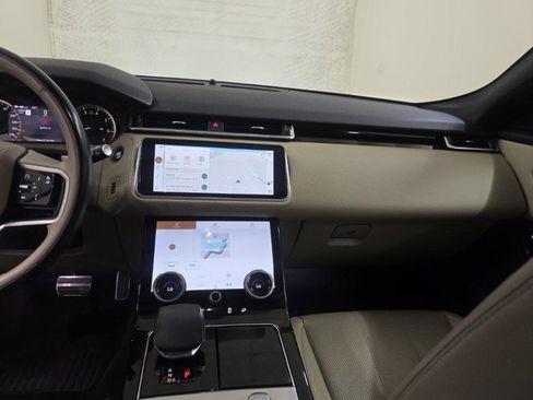 Used 2023 Land Rover Range Rover Velar R-Dynamic S image 6